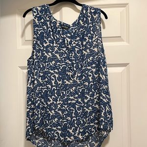 Lucky brand blue and white top